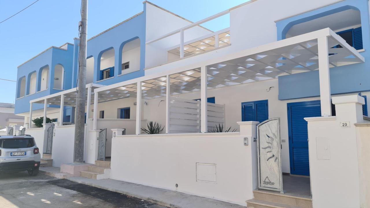 Lido Marini Seahouses Exterior photo